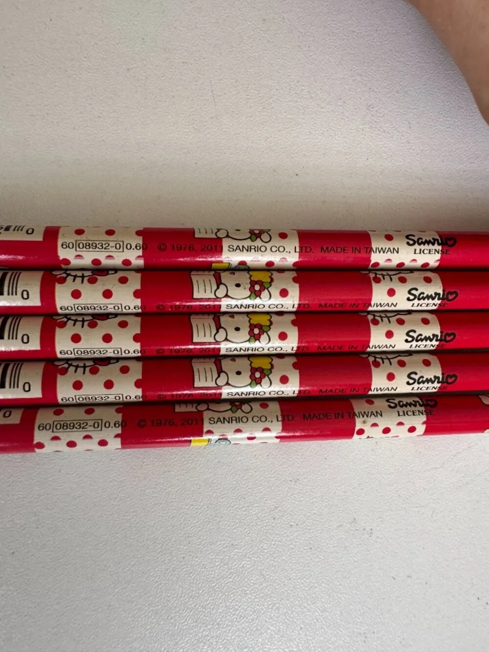 Sanrio Hello Kitty HB #2 Pencil Set of 5 2011 Kawaii Made in Taiwan
